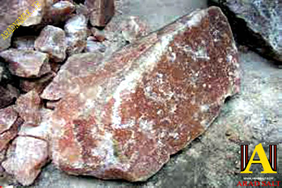 سنگ نمک قرمز